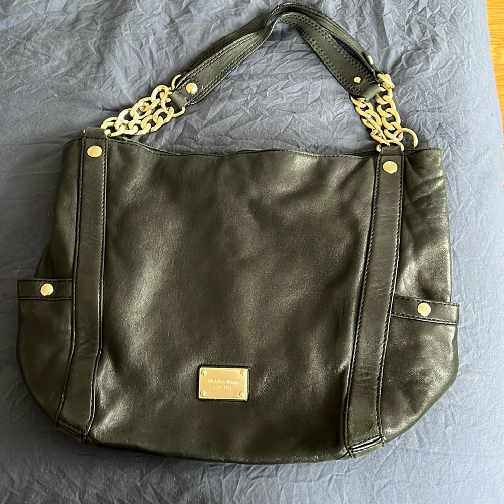 MICHAEL KORS Leather Handbag Shoulder Tote black  Gold Chain